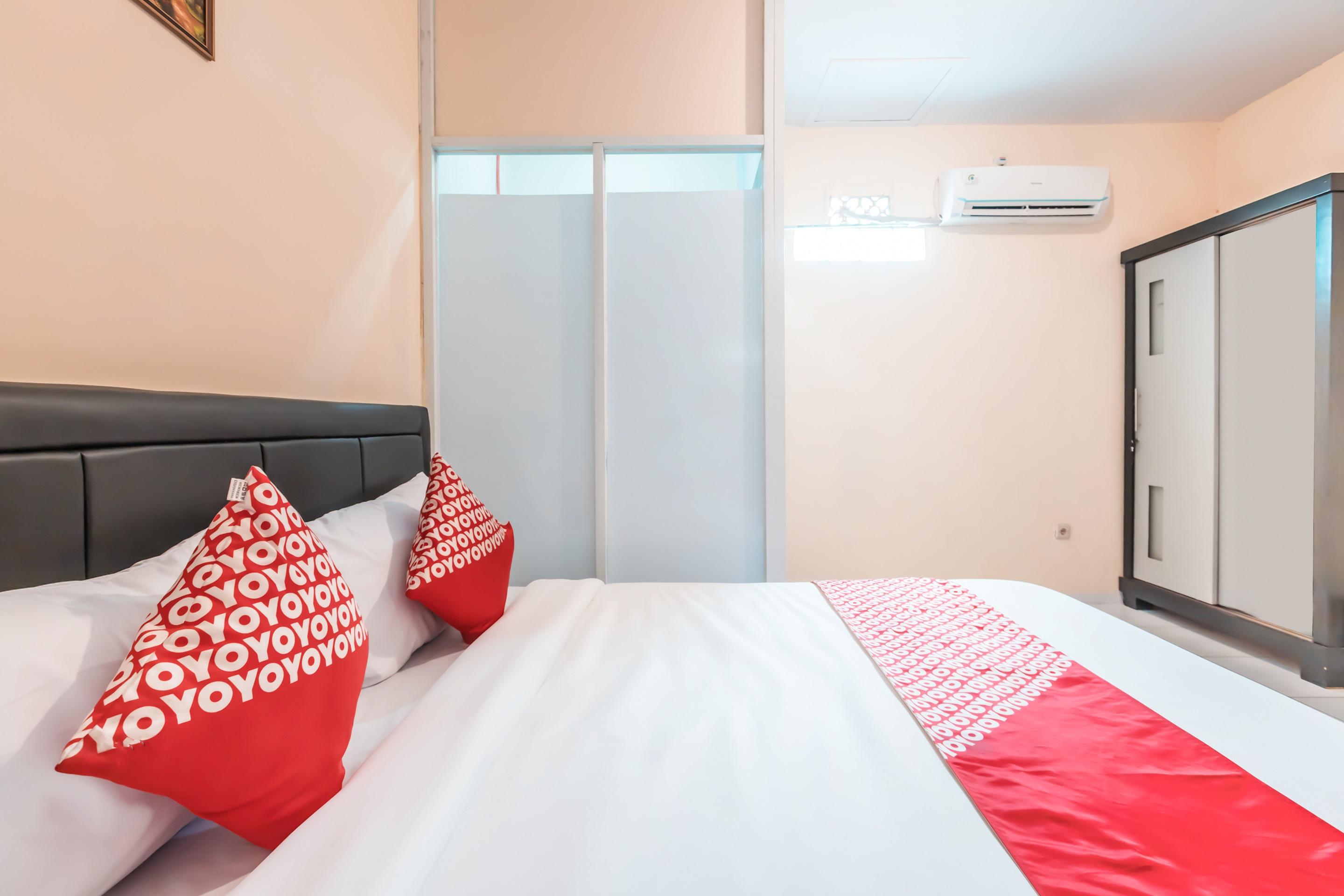 J&B Rooms Pramuka Jakarta Mitra Reddoorz Eksteriør billede