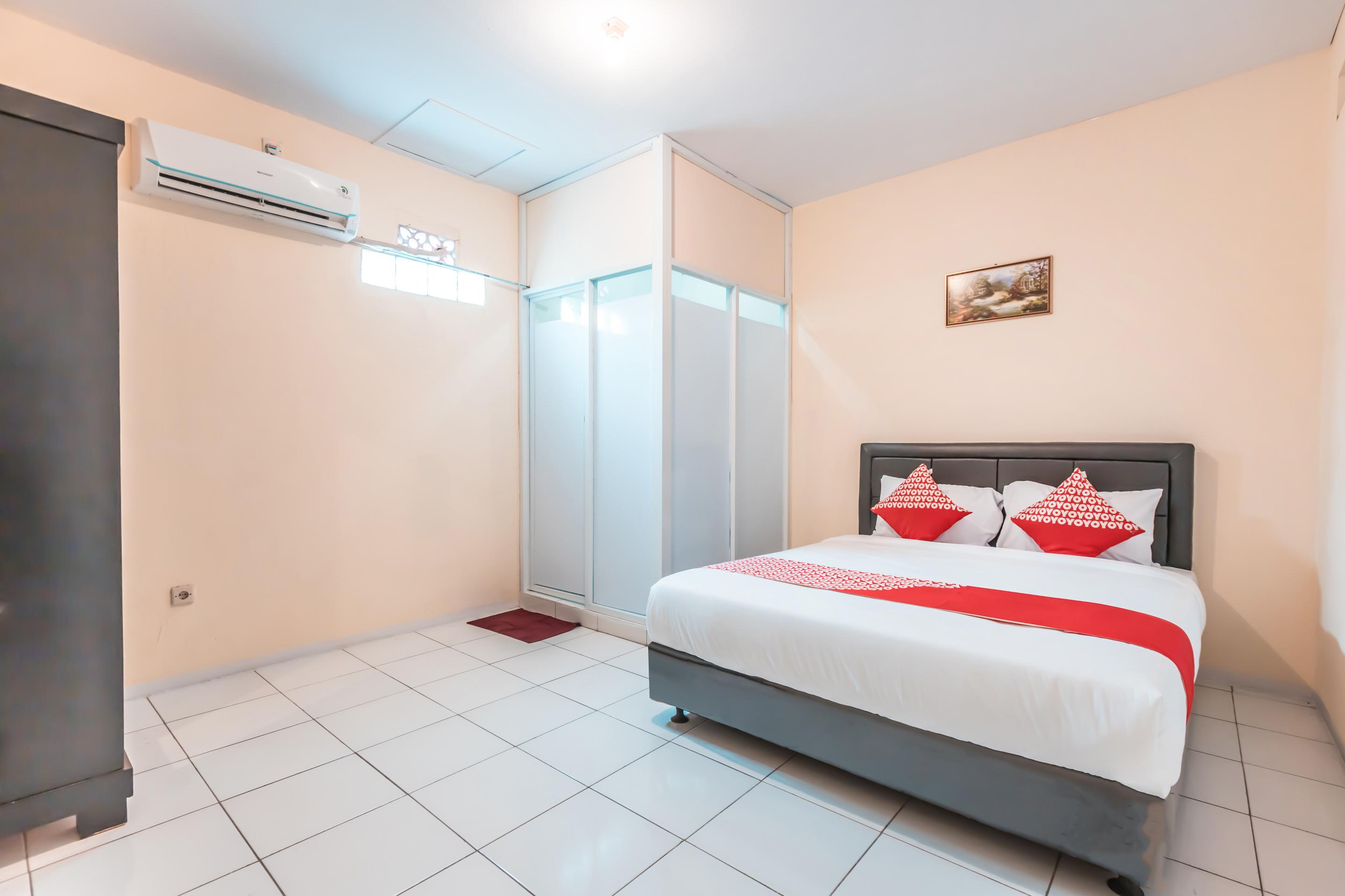J&B Rooms Pramuka Jakarta Mitra Reddoorz Eksteriør billede