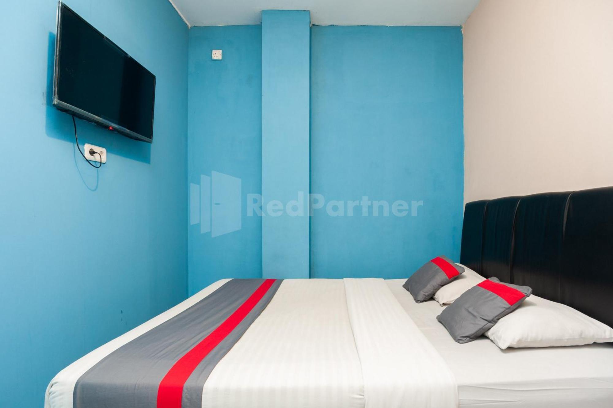 J&B Rooms Pramuka Jakarta Mitra Reddoorz Eksteriør billede
